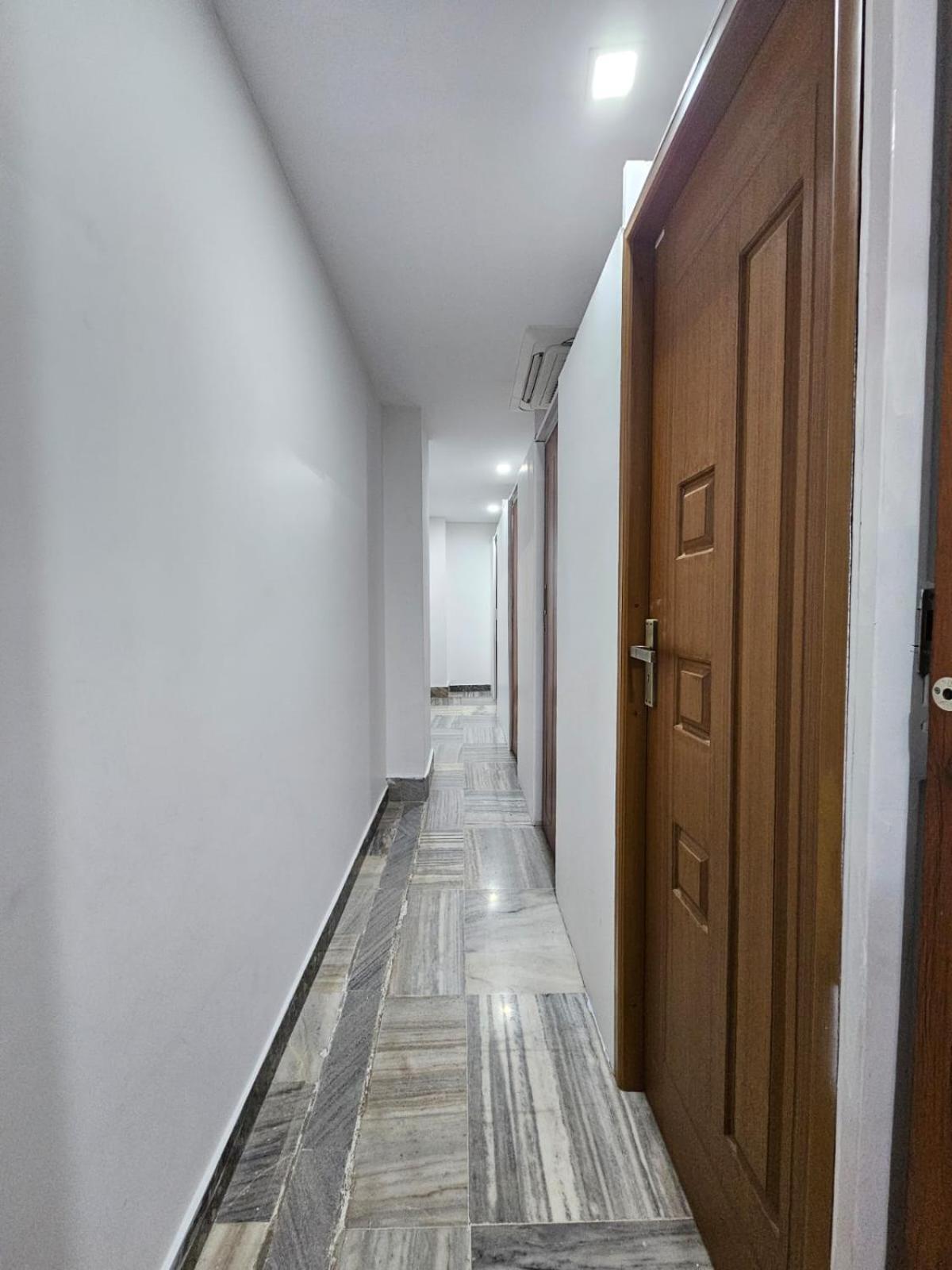 קוז'יקודה Lowfare Dormitory מראה חיצוני תמונה